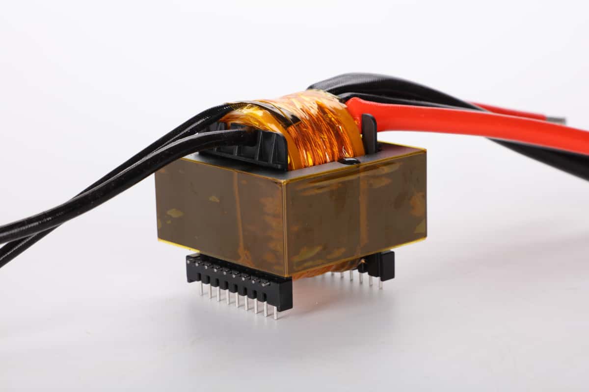 EE70 - Magnetica di potenza personalizzata per saldatura inverter e applicazioni industriali